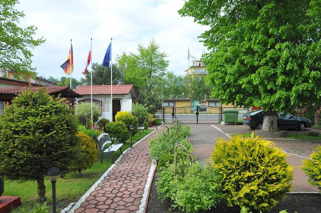 Appartamento Osrodek Wczasowy Domino Bis Dźwirzyno Esterno foto